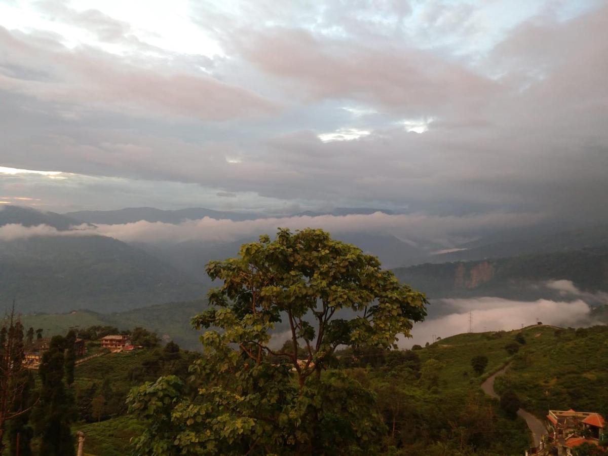 Swabhumi Homestay Kurseong Bagian luar foto