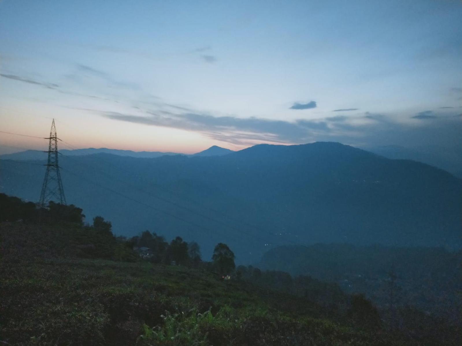 Swabhumi Homestay Kurseong Bagian luar foto